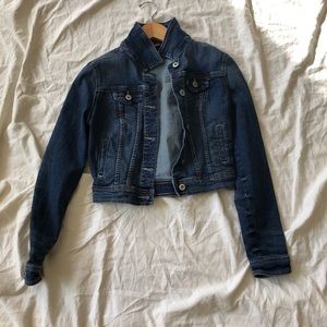 Cropped denim jacket